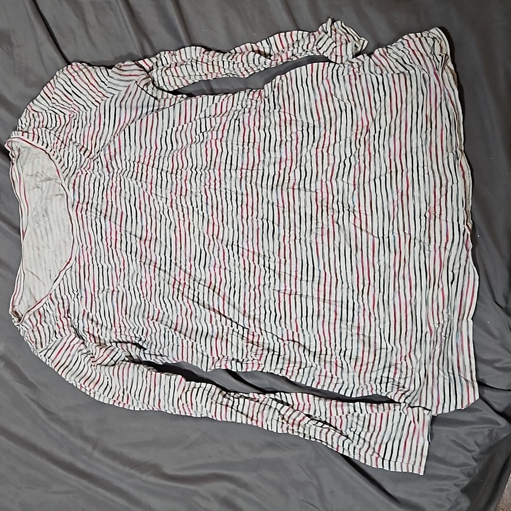 Maternity shirt xl